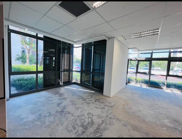 536M² OFFICE TO LET IN WATERFALL